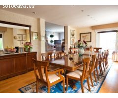 Impresionante villa en fenals de 4 habitaciones, con piscina y sala de eventos
