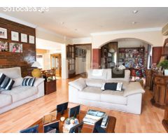 Impresionante villa en fenals de 4 habitaciones, con piscina y sala de eventos