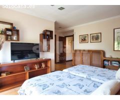 Impresionante villa en fenals de 4 habitaciones, con piscina y sala de eventos