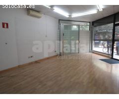 Finca con 5 locales comerciales y 3 viviendas en Malgrat de Mar
