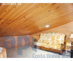 Encantadora casa unifamiliar en Montbarbat