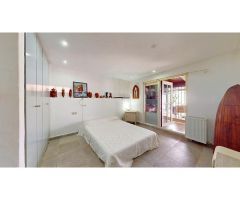 Magnifica casa en Canyelles con piscina