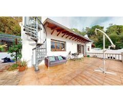 Magnifica casa en Canyelles con piscina