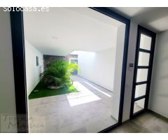 Disponemos de una fantástica villa nueva y moderna.
