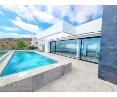 Disponemos de una fantástica villa nueva y moderna.
