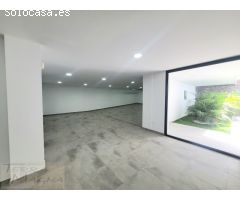 Disponemos de una fantástica villa nueva y moderna.