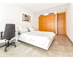 En venta Apartamento moderno con piscina privada en La Caleta