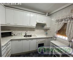 SE VENDE CASA DE PUEBLO ADOSADA EN EL CASCO URBANO DE CADALSO DE LOS VIDRIOS