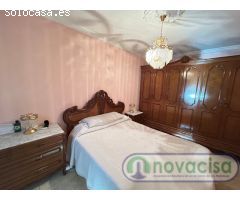 SE VENDE CASA DE PUEBLO ADOSADA EN EL CASCO URBANO DE CADALSO DE LOS VIDRIOS