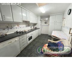 SE VENDE CASA DE PUEBLO ADOSADA EN EL CASCO URBANO DE CADALSO DE LOS VIDRIOS
