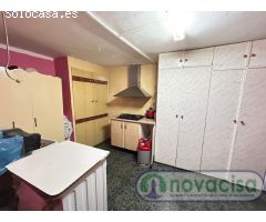 SE VENDE CASA DE PUEBLO ADOSADA EN EL CASCO URBANO DE CADALSO DE LOS VIDRIOS