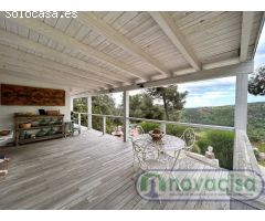SE VENDE ESTUPENDO CHALET INDEPENDIENTE PARA ENTRAR A VIVIR EN URBANIZACIÓN
