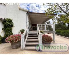 SE VENDE ESTUPENDO CHALET INDEPENDIENTE PARA ENTRAR A VIVIR EN URBANIZACIÓN