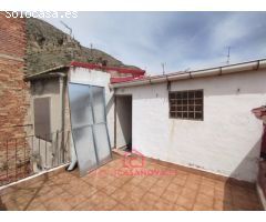 CASA EN CALLE MIGUEL HERNÁNDEZ