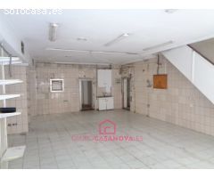 LOCAL JUNTO A PLAZA CAPUCHINOS
