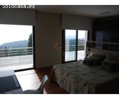 Villa en Cala Canyelles con vistas al mar
