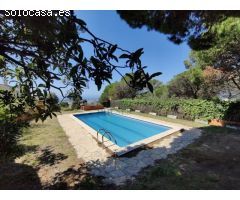 Casa con vistas al mar y jardín en Roca Grossa. A 5 minutos del centro de Lloret
