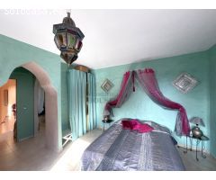 Villa de lujo delante del mar en urbanización privada