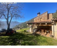 Magnífica finca rústica en la naturaleza. Bien comunicada.