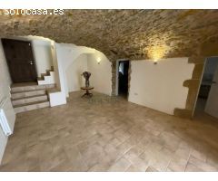 Casa de pueblo en venta. Baix Empordà.
