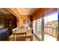 CHALET PAREADO ZONA GORMAIG