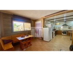 CHALET PAREADO ZONA GORMAIG