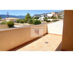 CHALET PAREADO ZONA GORMAIG