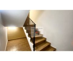 CHALET PAREADO ZONA GORMAIG