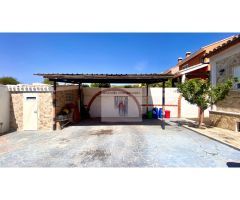 CHALET PAREADO ZONA GORMAIG