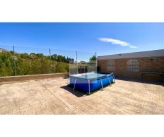 CHALET PAREADO ZONA GORMAIG