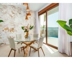 PROMOCIÓN CHALETS INDEPENDIENTES CON PISCINA Y PARCELA DESDE 375.000€