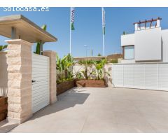 PROMOCIÓN CHALETS INDEPENDIENTES CON PISCINA Y PARCELA DESDE 375.000€