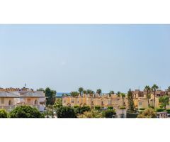 PROMOCIÓN CHALETS INDEPENDIENTES CON PISCINA Y PARCELA DESDE 375.000€