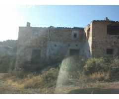 Cortijo para reconstruir.