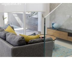 CHALET INDEPENDIENTE CON PISCINA Y PARCELA EN VERA PLAYA