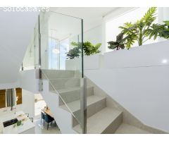 CHALET INDEPENDIENTE CON PISCINA Y PARCELA EN VERA PLAYA