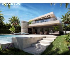 VILLA DE 3 O 4 DORMITORIOS EN CAMPO DE GOLF