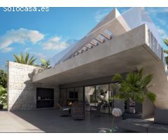 VILLA DE 3 O 4 DORMITORIOS EN CAMPO DE GOLF