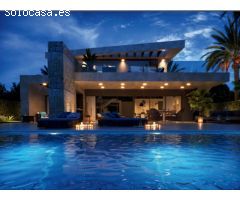 VILLA DE 3 O 4 DORMITORIOS EN CAMPO DE GOLF