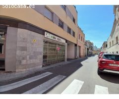 ¡Oportunidad Única en Centre Vila! Local Comercial en Venta: Espacio Versátil y