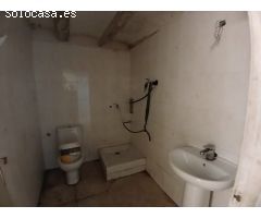 ¡Oportunidad Única! Local Comercial en Torrelles de Foix por Solo 25.000€