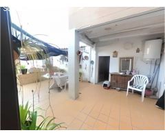 ¡Encantadora Casa de Pueblo para Reformar en Santa Margarida i els Monjos!
