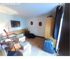 ¡Encantadora Casa de Pueblo para Reformar en Santa Margarida i els Monjos!