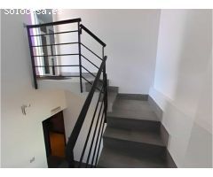 ¡Oportunidad única en Segur de Calafell! Ático dúplex con terraza privada y dos