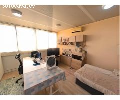 ¡Oportunidad única en Segur de Calafell! Ático dúplex con terraza privada y dos