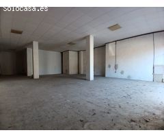 Oportunidad Única: Amplio Local en Venta en el Barrio Espirall, Vilafranca del