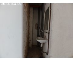 Oportunidad Única: Amplio Local en Venta en el Barrio Espirall, Vilafranca del