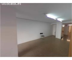 Oportunidad Única: Local Comercial en Venta/Alquiler en el Barrio de Poblenou,