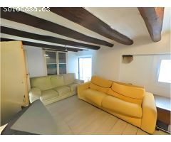 Oportunidad Inmobiliaria en Centre Vila: Casa histórica con Inquilino y