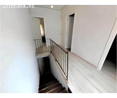 Oportunidad Inmobiliaria en Centre Vila: Casa histórica con Inquilino y